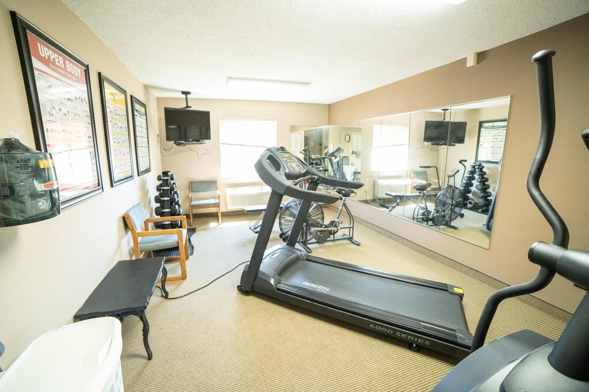 Quality Inn & Suites Watertown Near Prairie Lakes Ice Arena Esterno foto